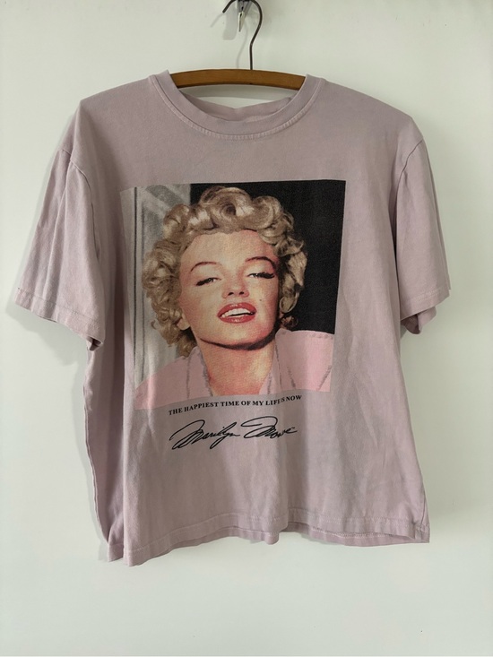 Marilyn Monroe Tops - Marilyn Monroe Light Mauve Graphic Tee oversized